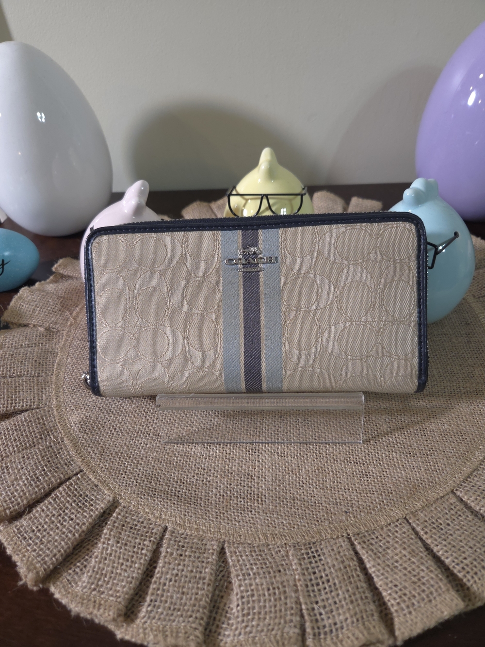 EUC Coach Signature Zip Wallet